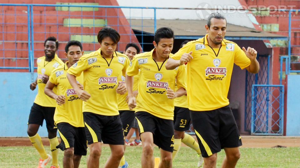 Gustavo Lopez (Arema Cronus/depan) Copyright: &copy; Ardiyansyah/INDOSPORT
